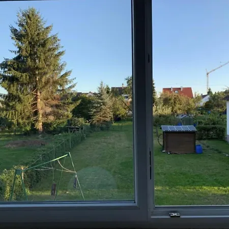 Sonnige 3 Mit Schoenem Balkon Im Gruenen Daire