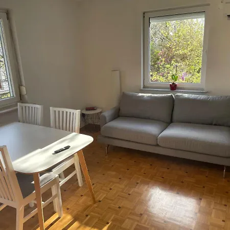 Sonnige 3 Mit Schoenem Balkon Im Gruenen * Reutlingen